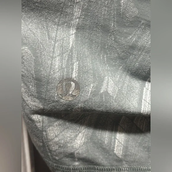 ⭐️SOLD⭐️Lululemon Swift Speed High-Rise Short 8" - Picture 9 of 10